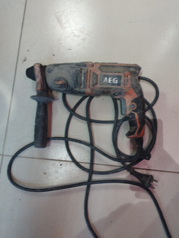 Перфоратор AEG 1