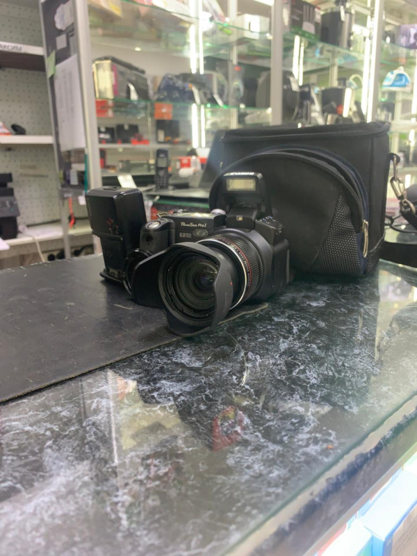 Фотоаппарат Canon pc1057