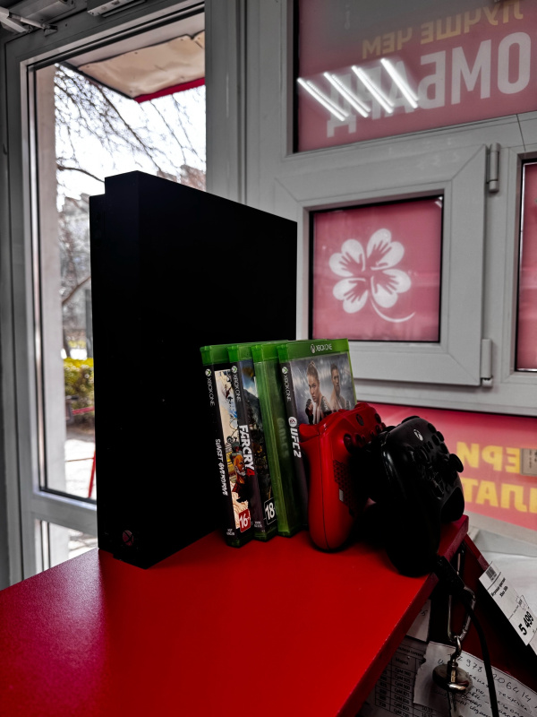 Игровая приставка Xbox X