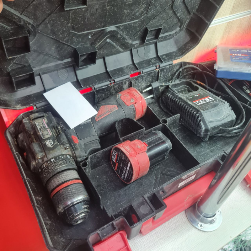 Шуруповерт TEH tdbl316