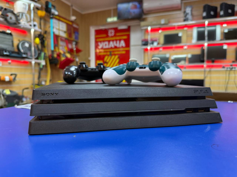 Игровая приставка PlayStation 4 PRO