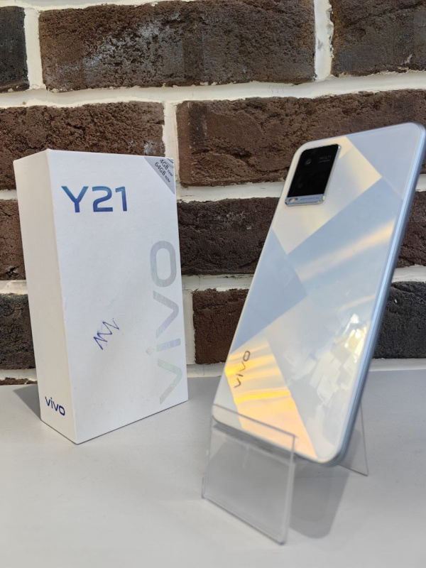 Мобильный телефон Vivo Y21