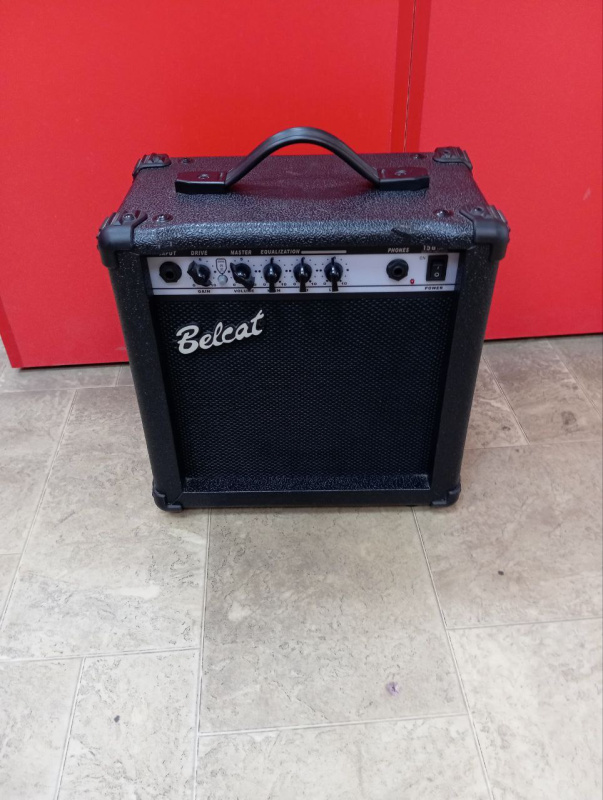 Гитарный комбоусилитель  Belcat 15wt