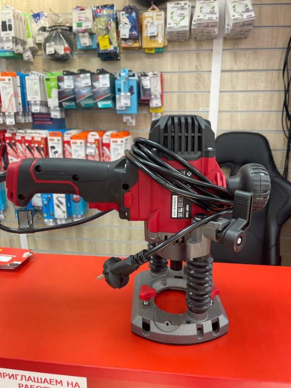 Фрезерный станок Зубр ФМР-1250