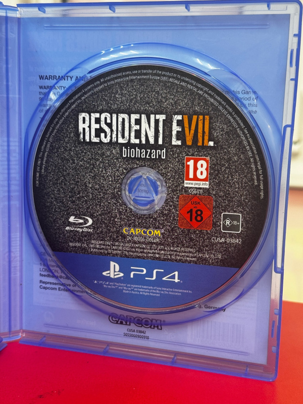 Игра Sony Resident Evil biohazard