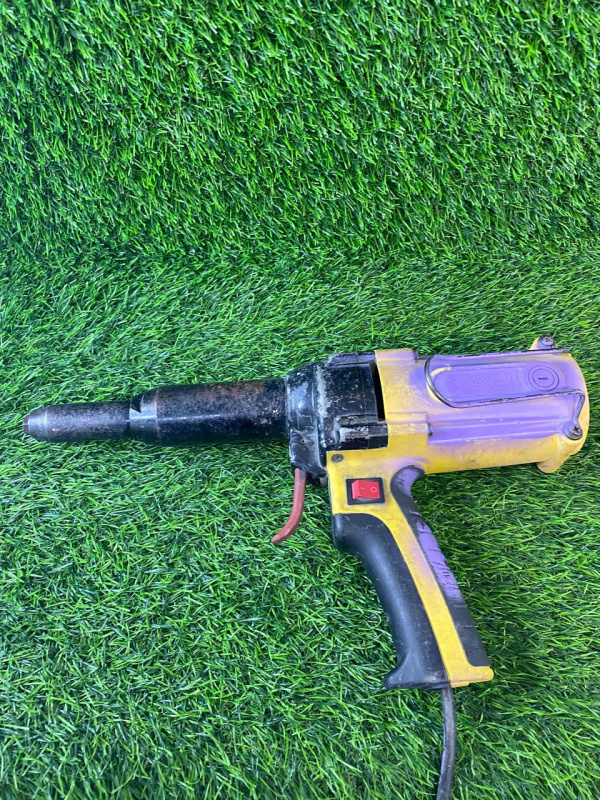 Заклепочник Skytools SK-1006