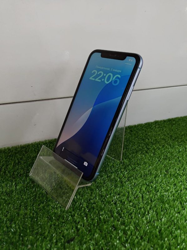 Мобильный телефон Apple iPhone XR