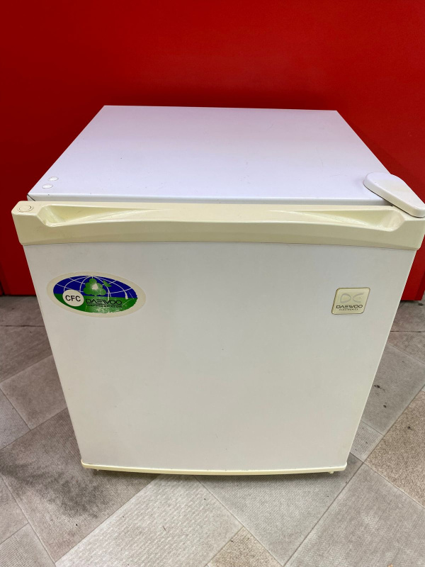 Холодильник Daewoo Electronics FR-061A